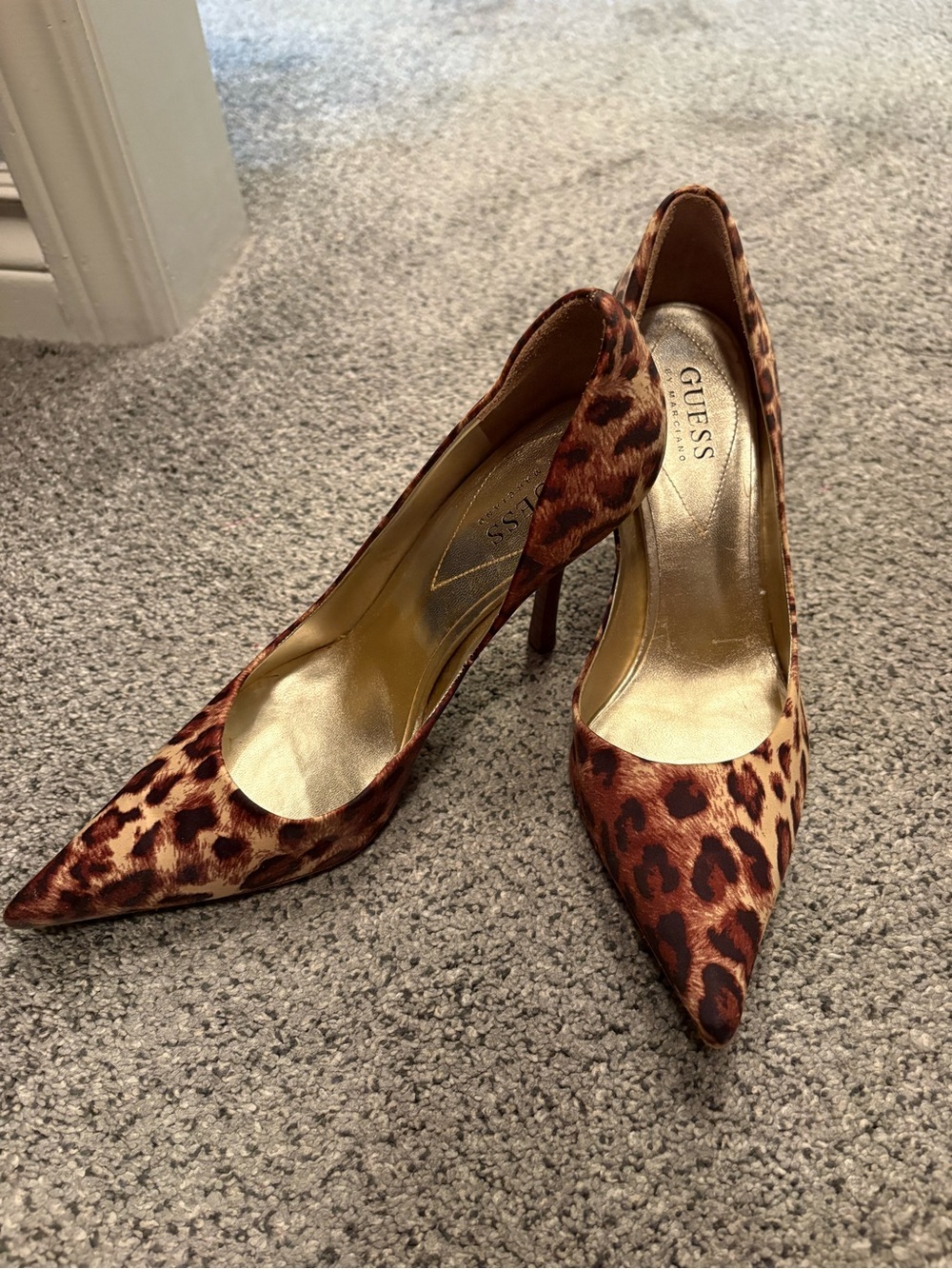 GUESS Leopard-Print Pointed Toe Stilettos - Brown/Gold